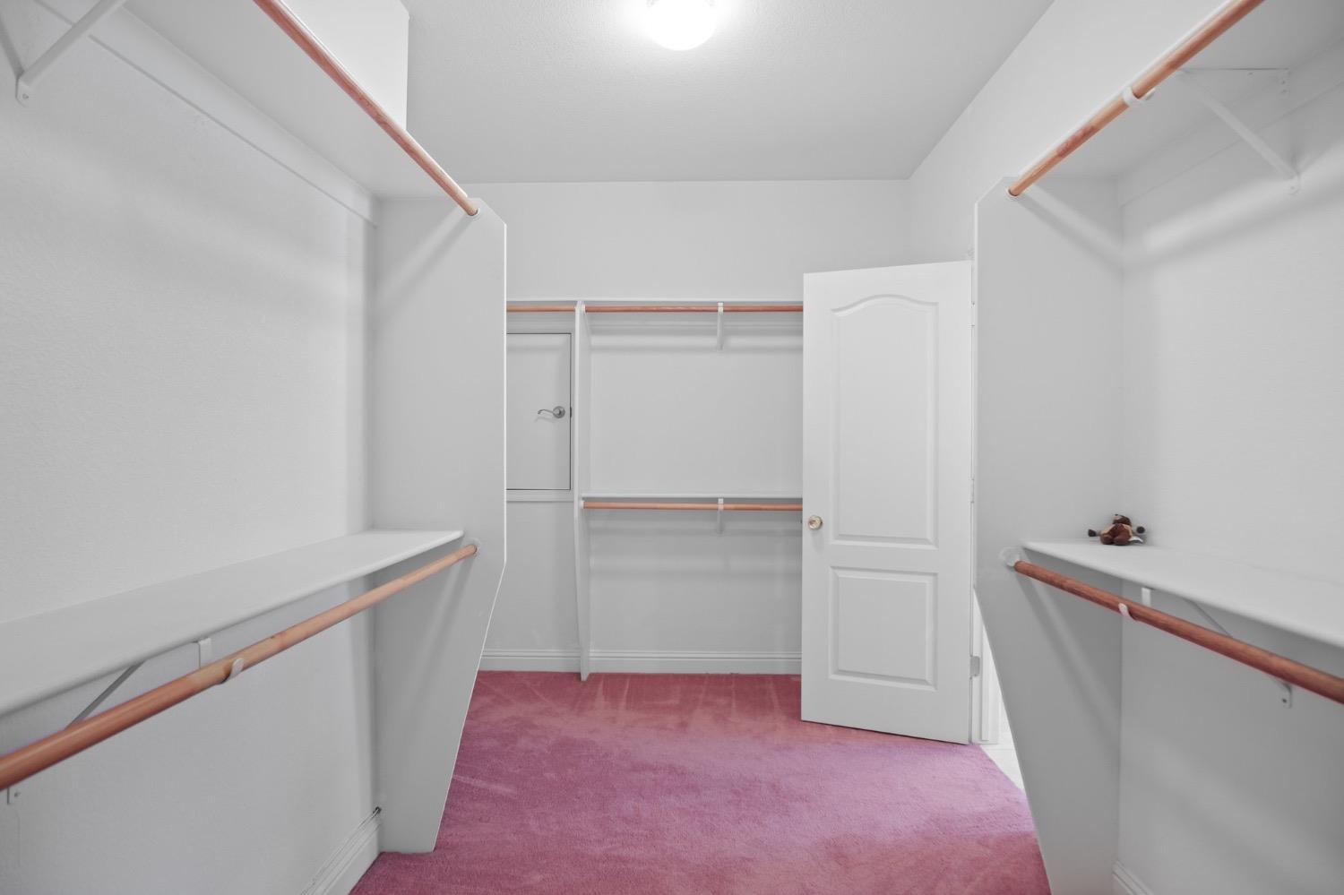 3786 Standing Oak Drive