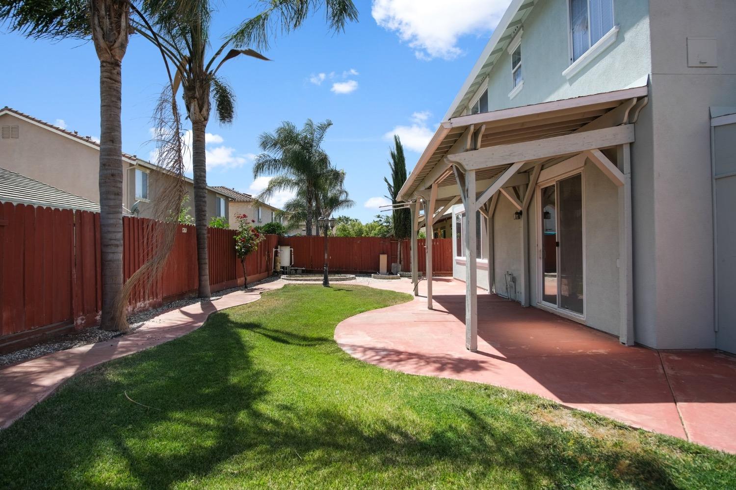 3786 Standing Oak Drive