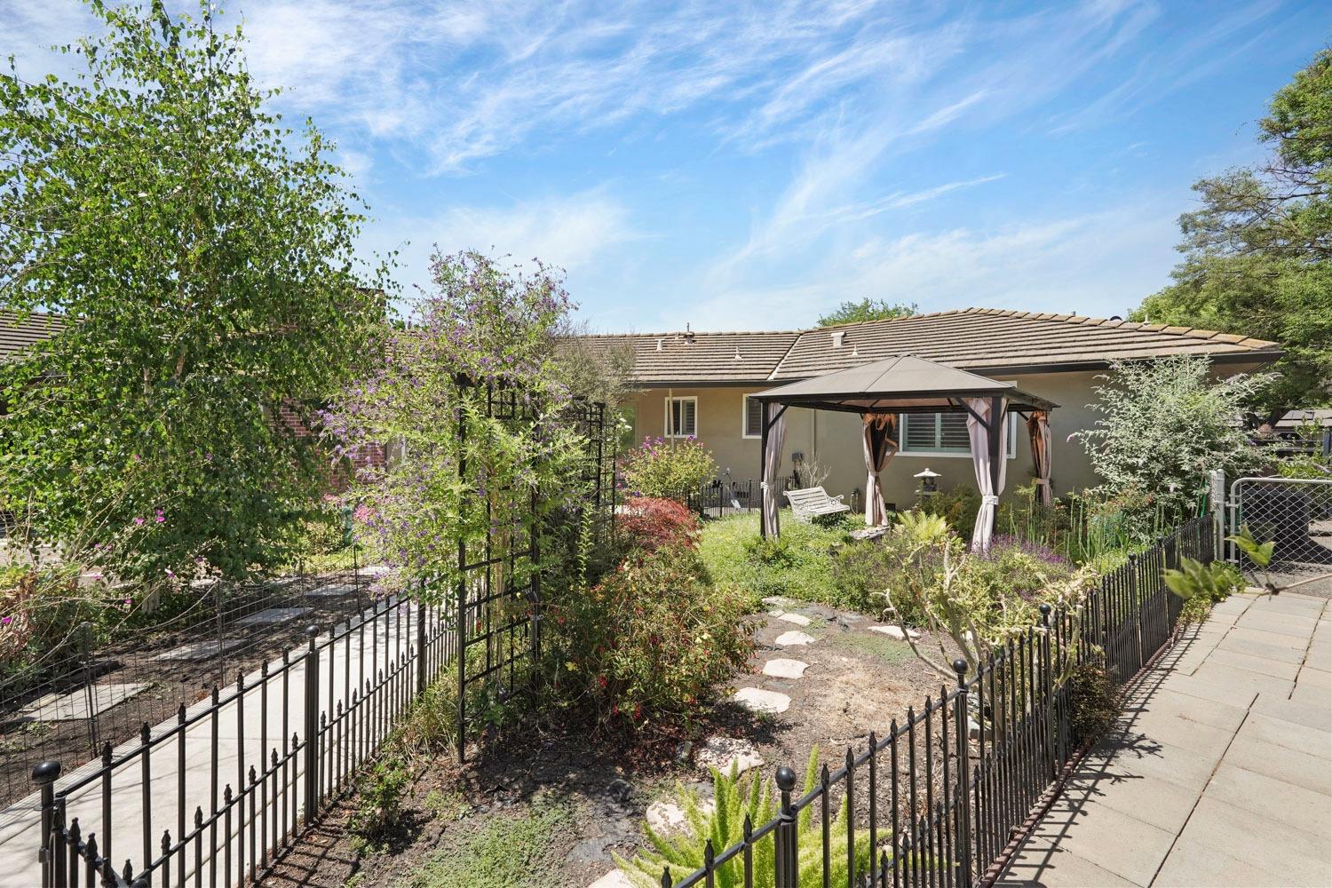 6942 N Pershing Avenue