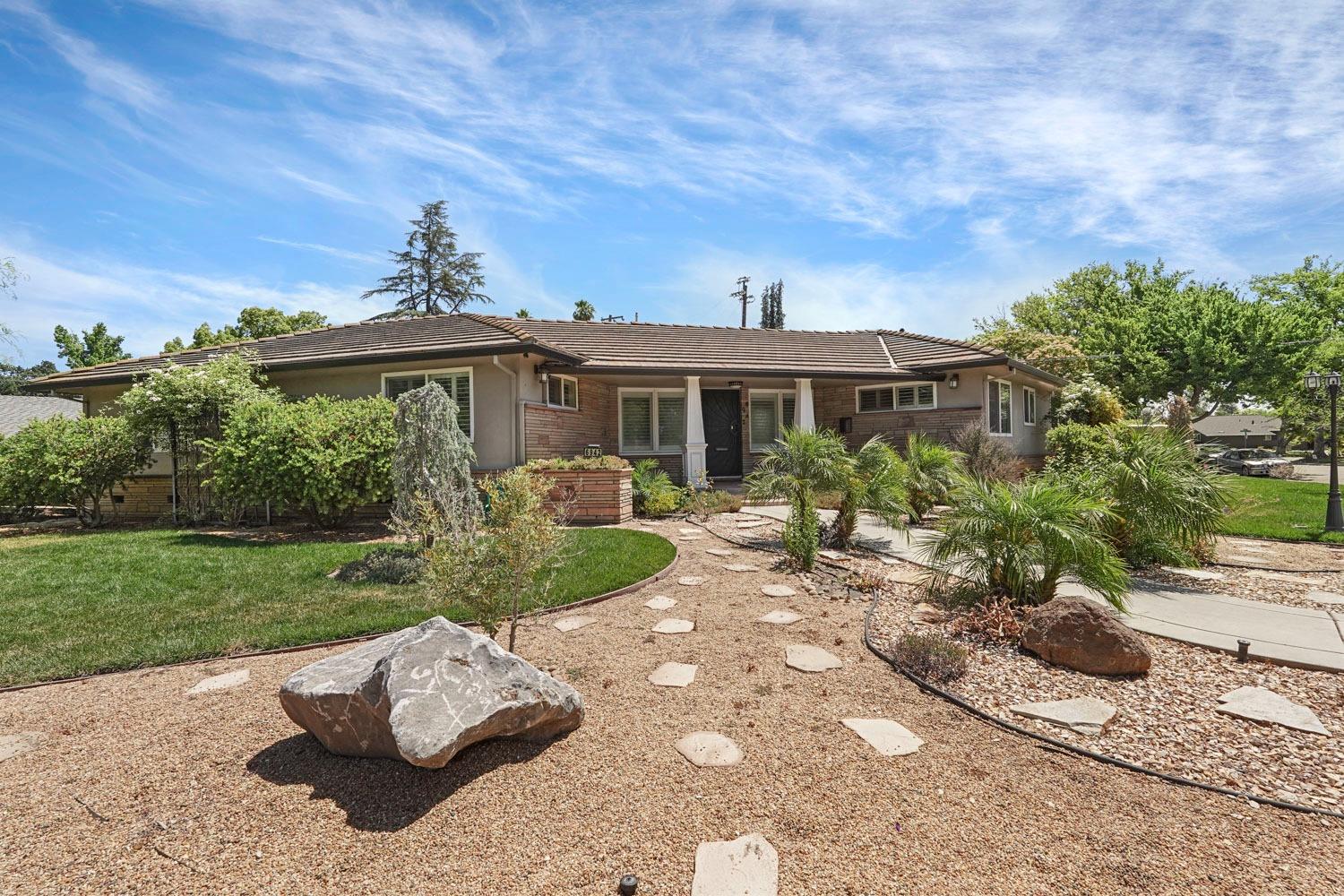 6942 N Pershing Avenue