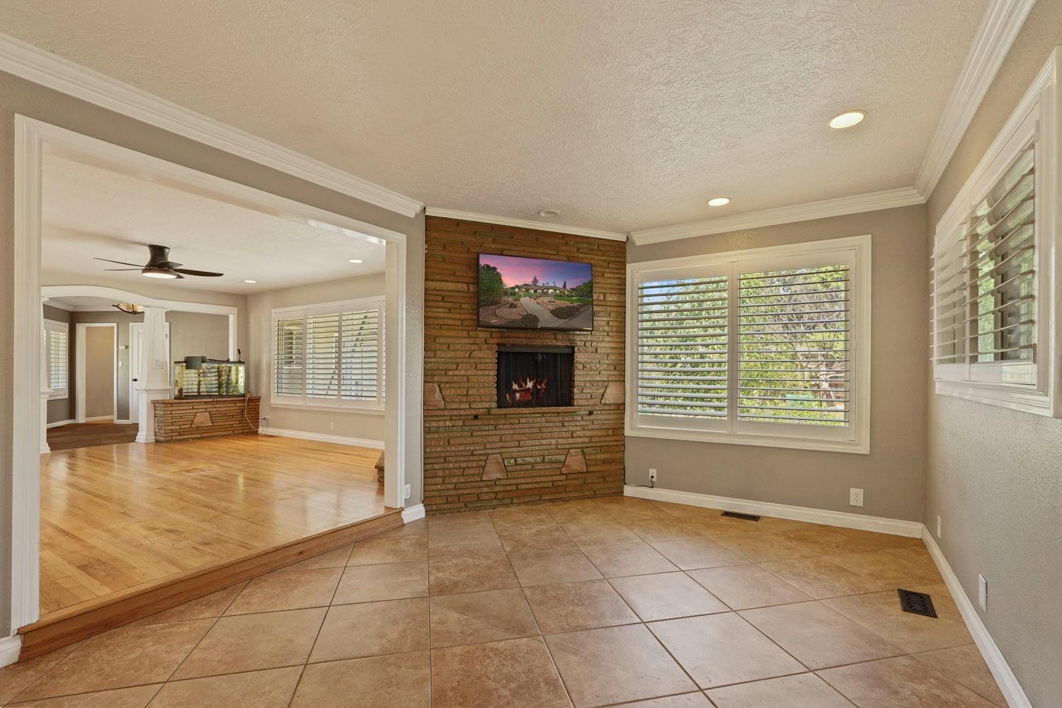 6942 N Pershing Avenue