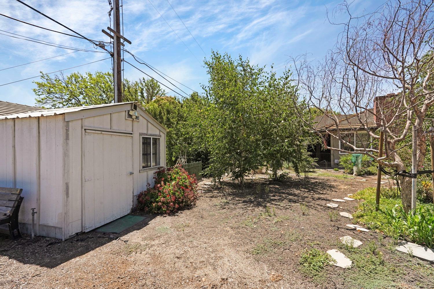 6942 N Pershing Avenue