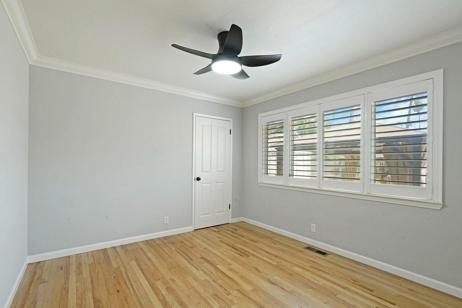 6942 N Pershing Avenue