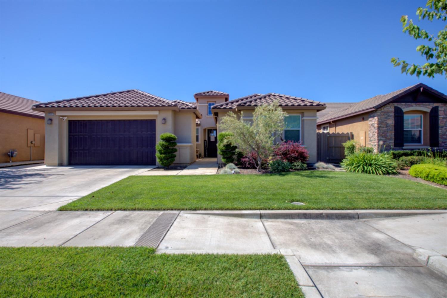 2990 Sandstone Street