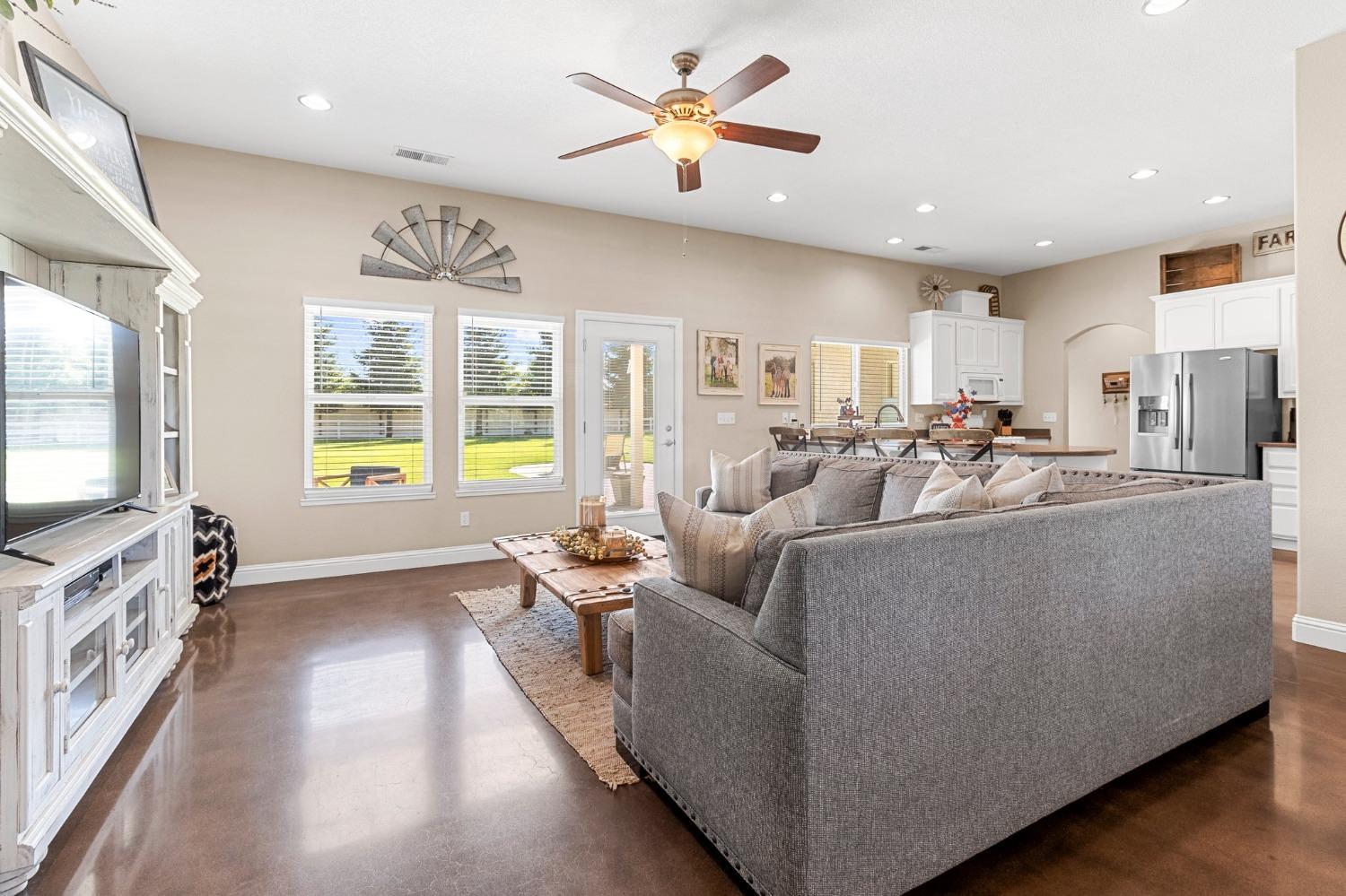 9178 Petaluma Street