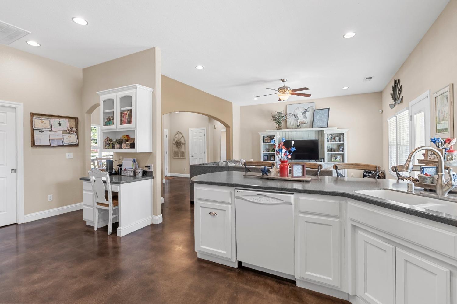 9178 Petaluma Street