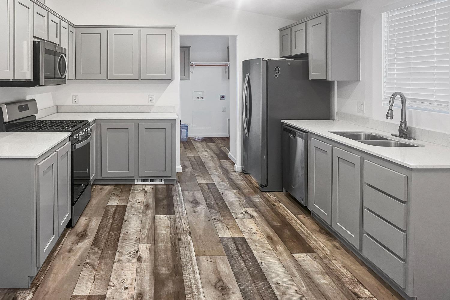 4024 McHenry Avenue 115