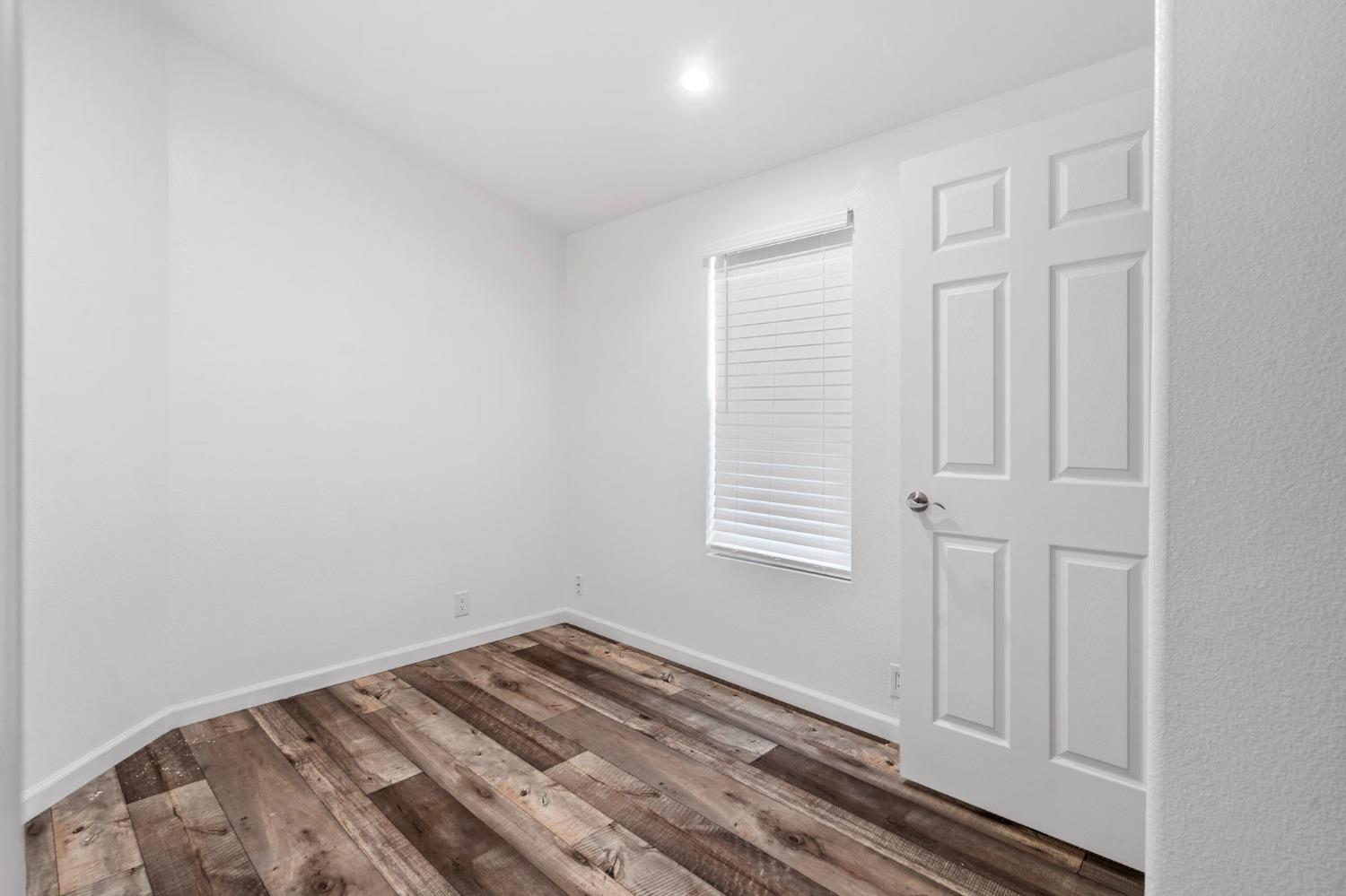 4024 McHenry Avenue 115