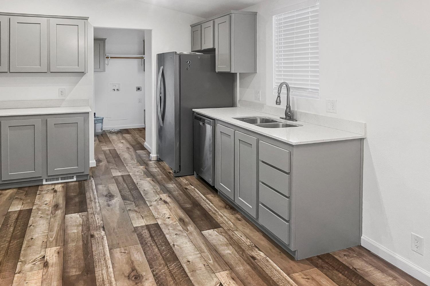 4024 McHenry Avenue 115