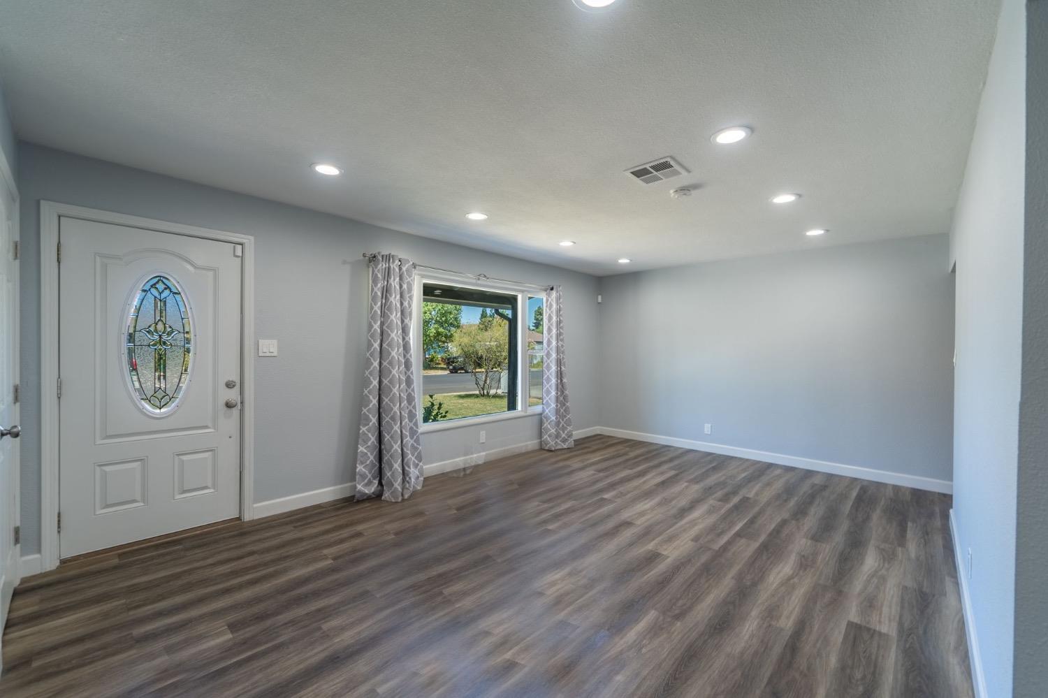 2104 OFarrell Avenue