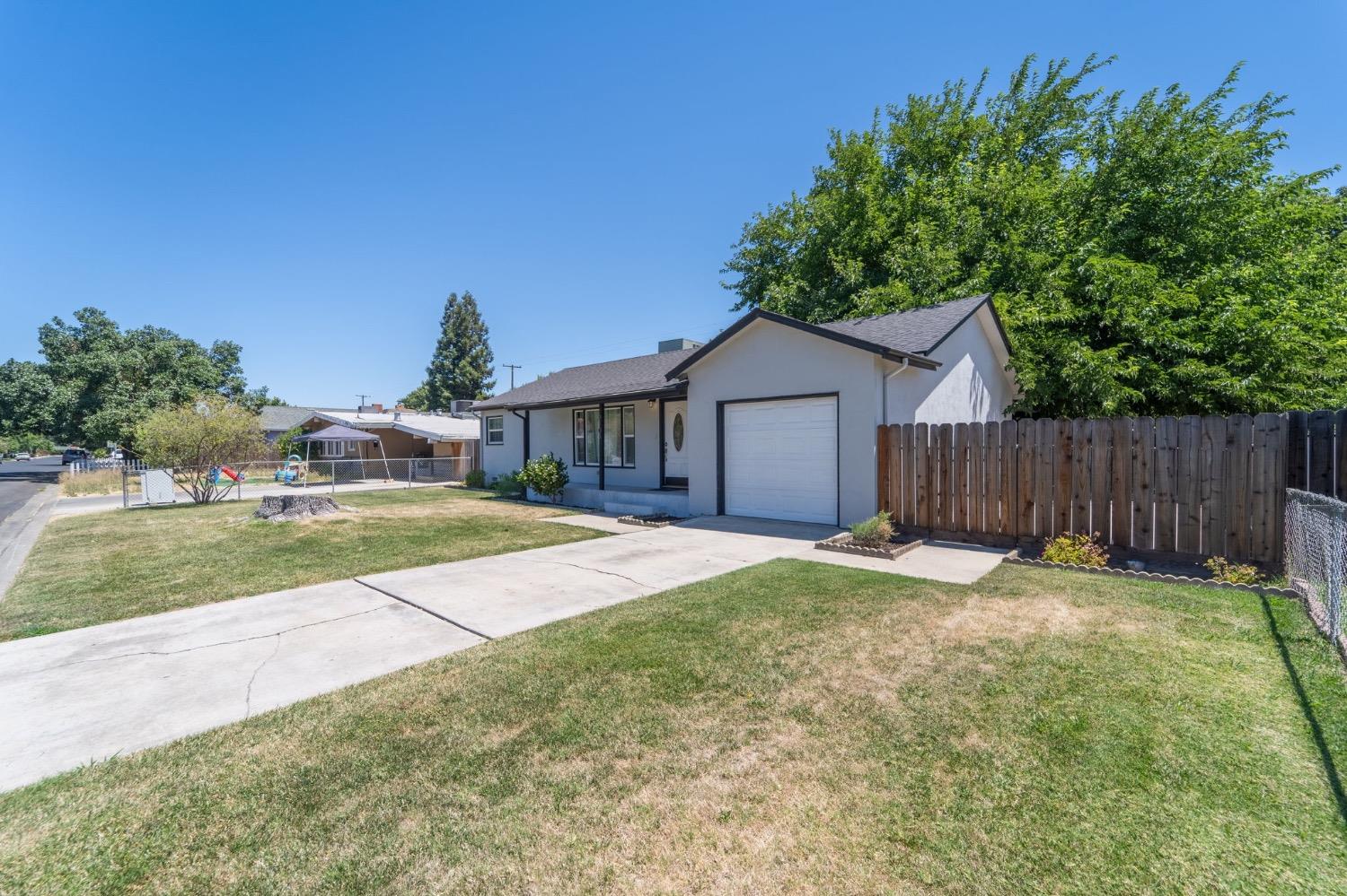 2104 OFarrell Avenue