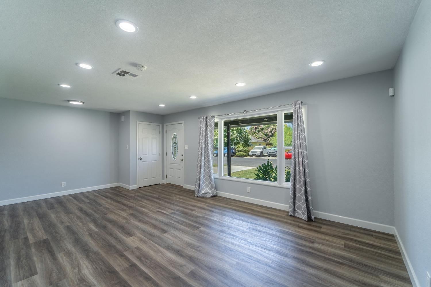 2104 OFarrell Avenue