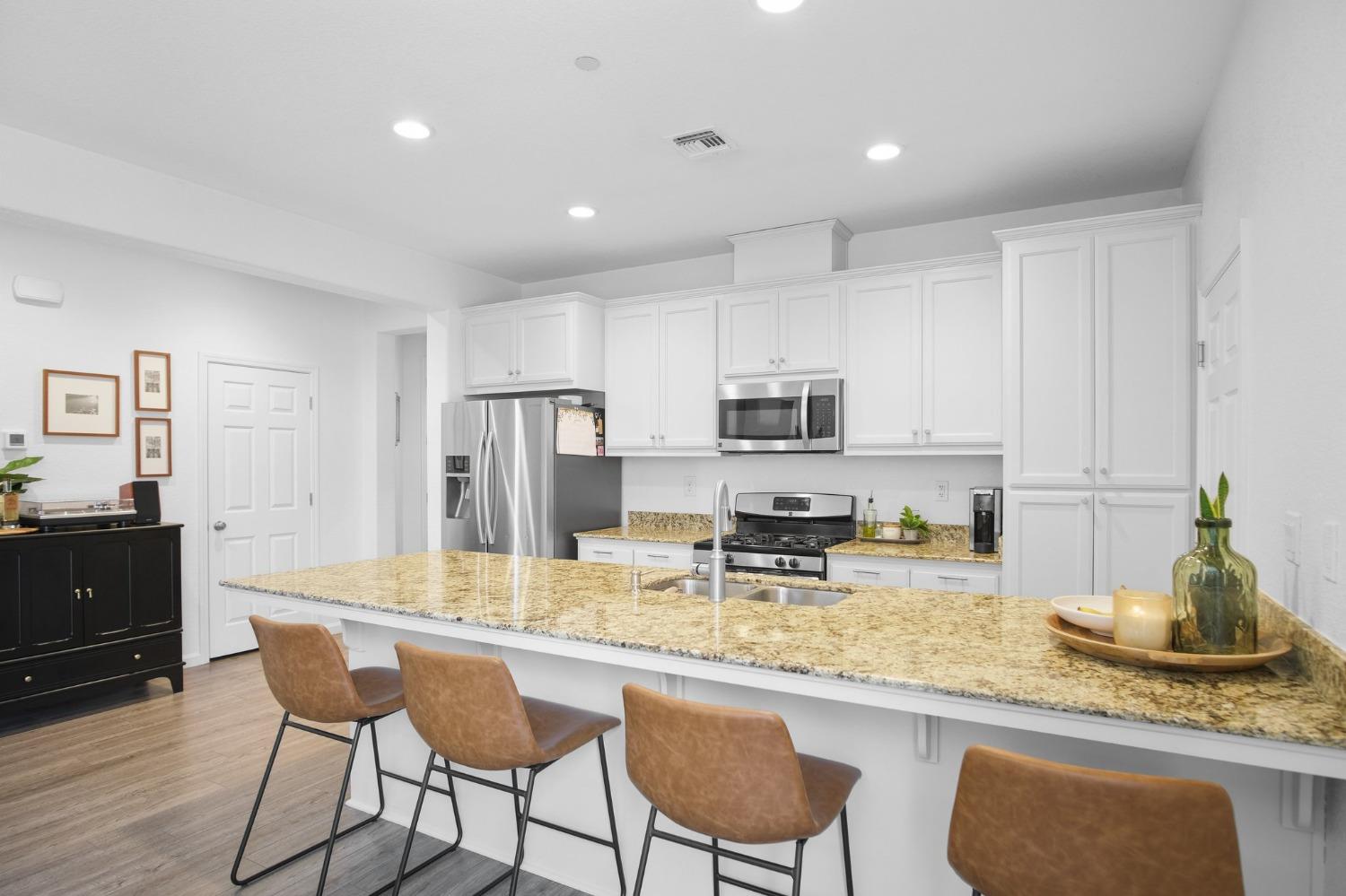 824 Castellona Drive