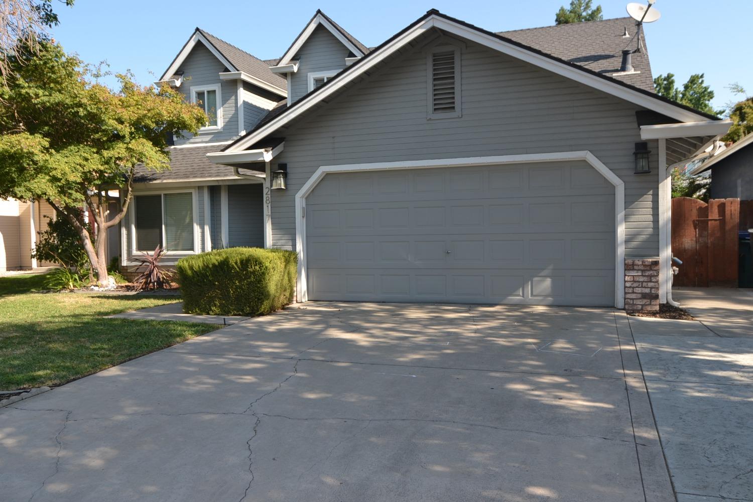 2817 Woodmont Circle