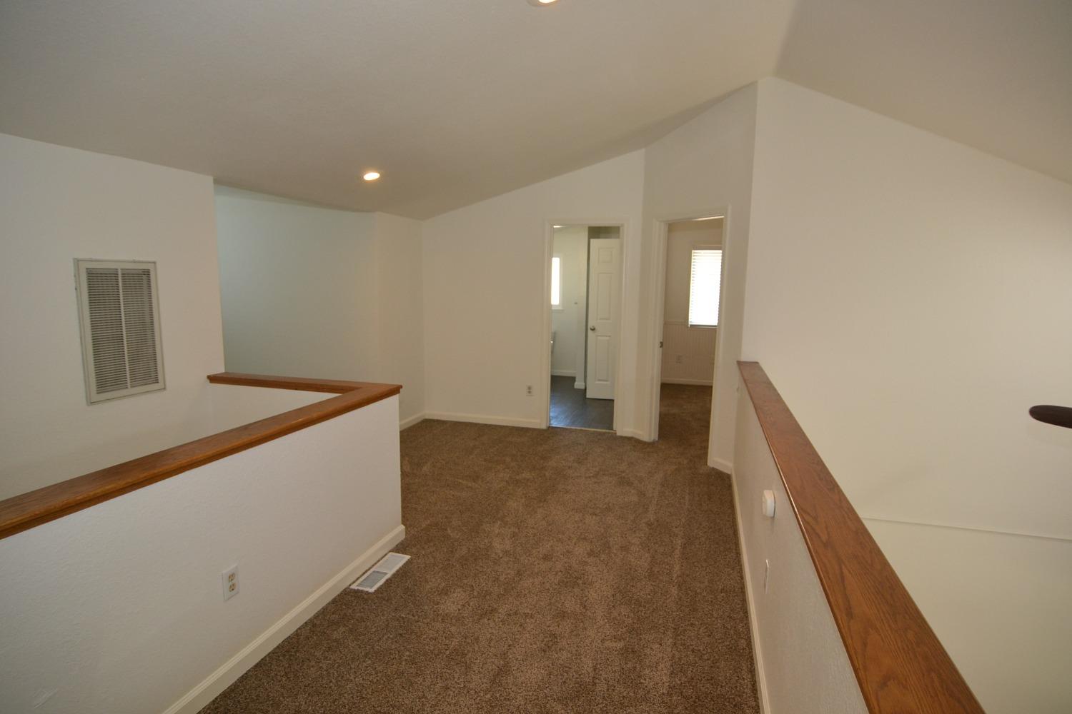 2817 Woodmont Circle