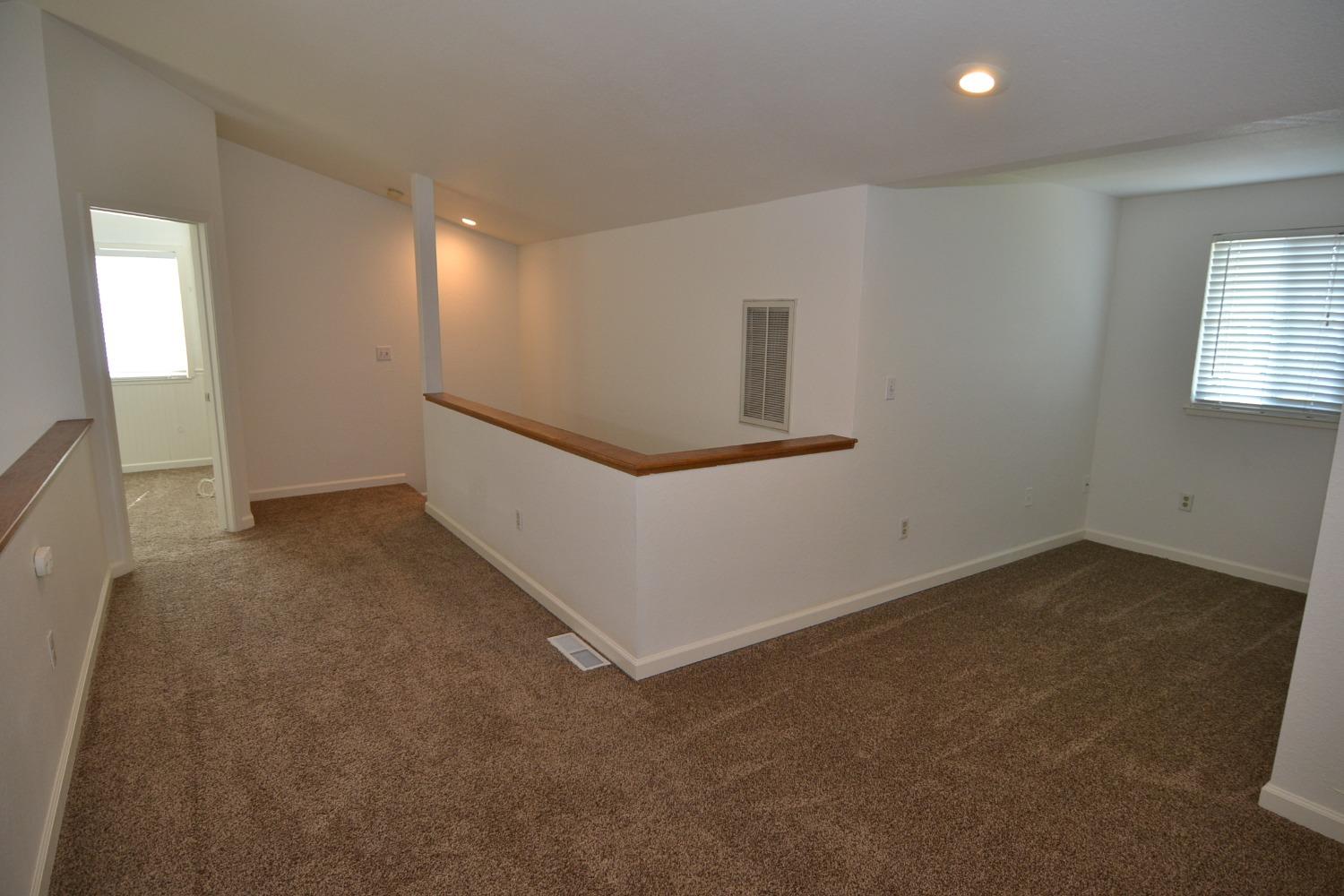 2817 Woodmont Circle