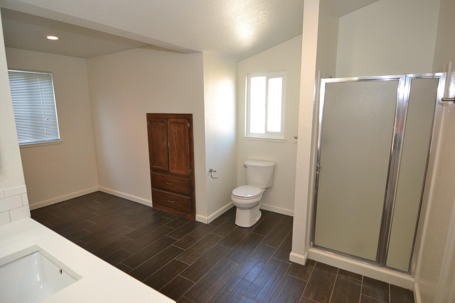 2817 Woodmont Circle