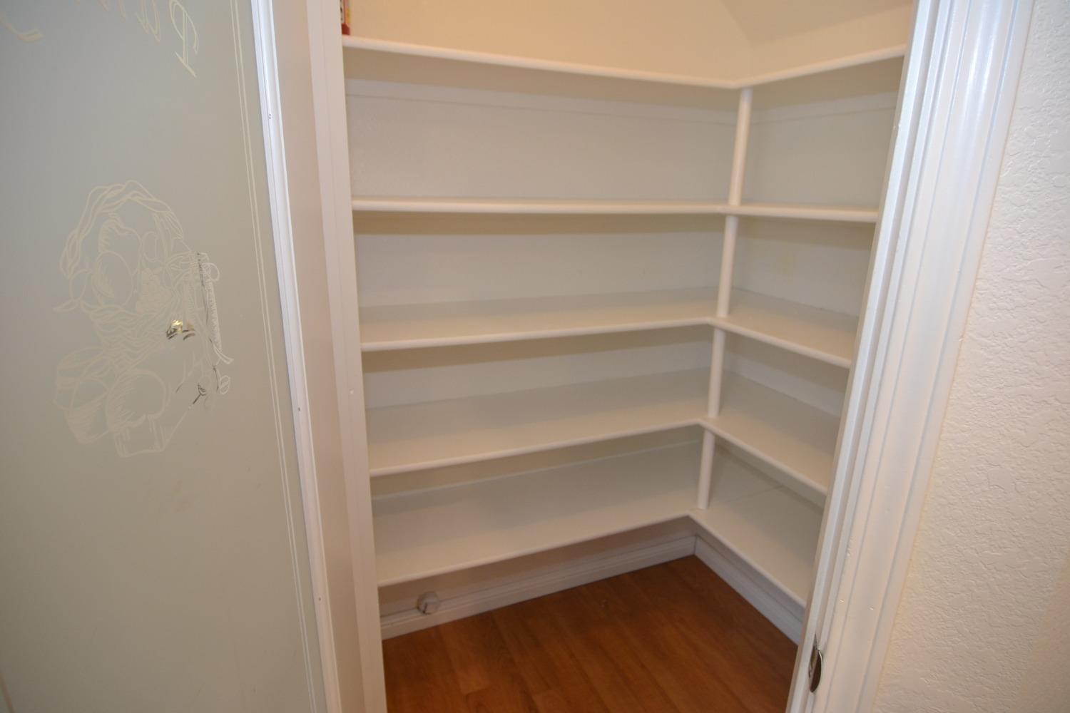 2817 Woodmont Circle