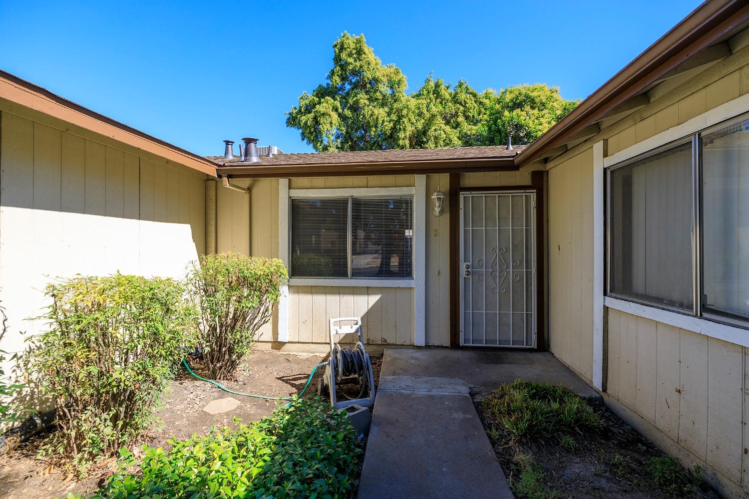 3001 Nightingale Drive