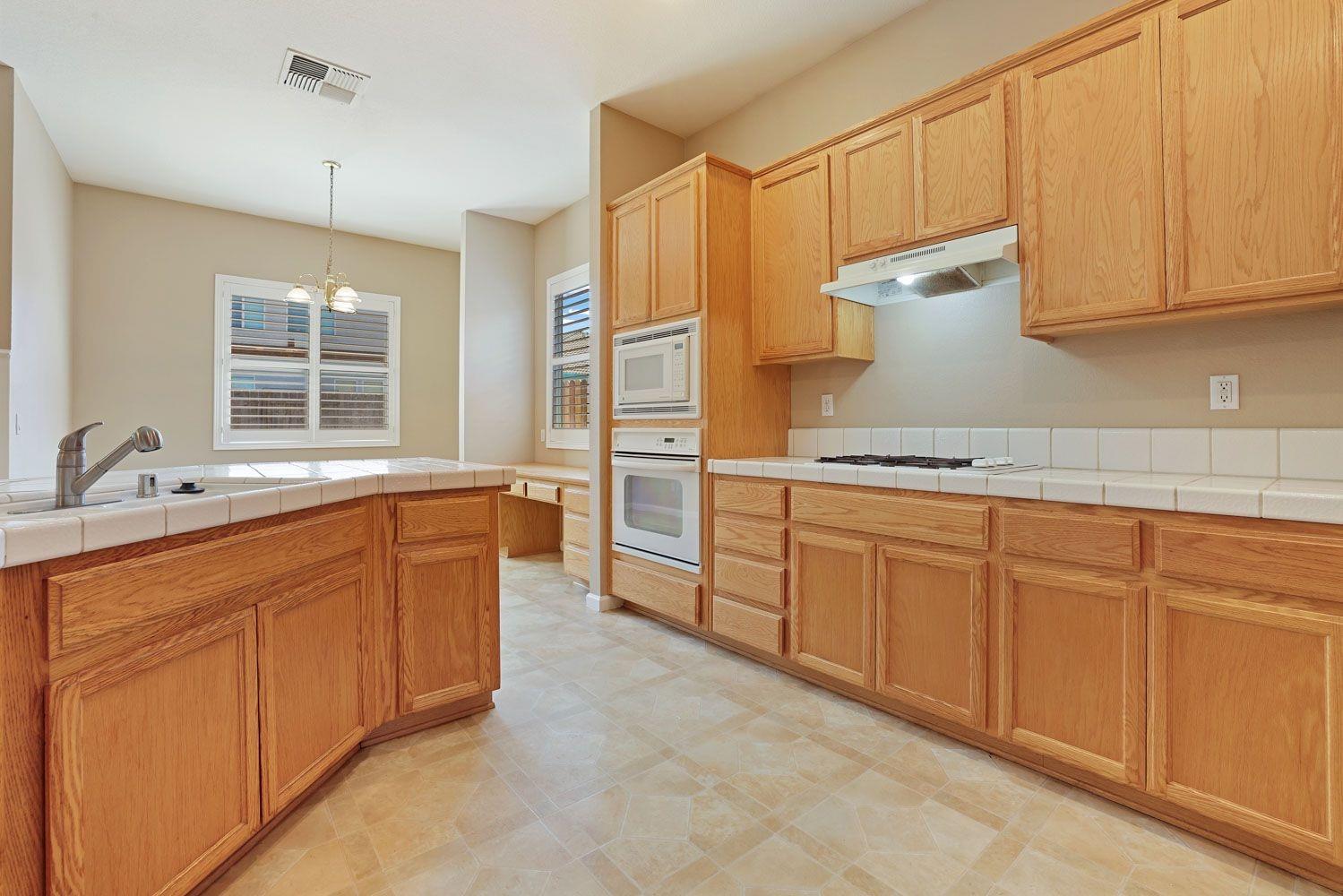 3300 Inverness Street