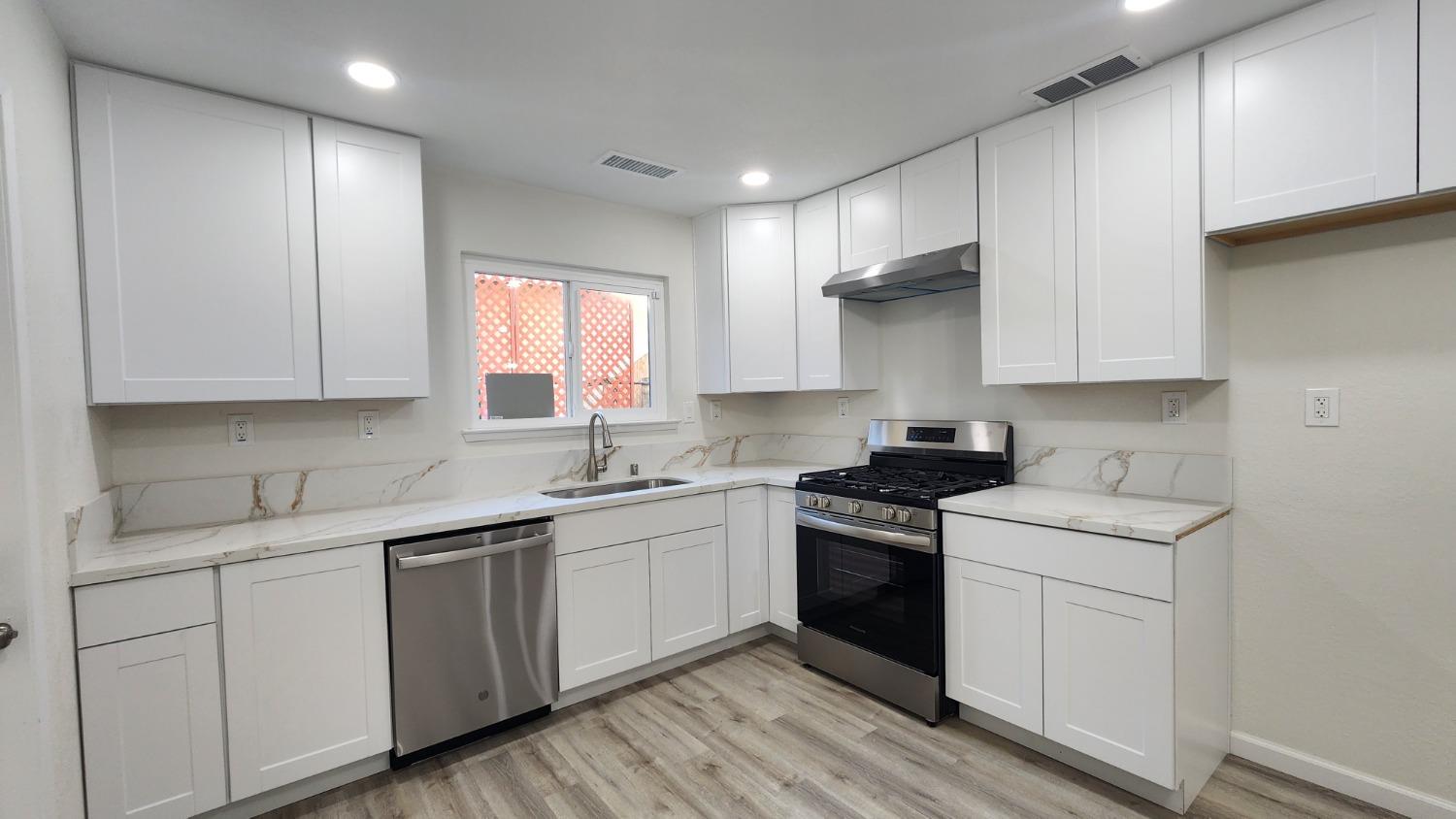 4212 Elkhorn Boulevard