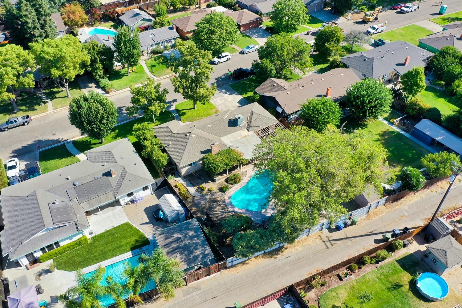 2090 El Camino Drive