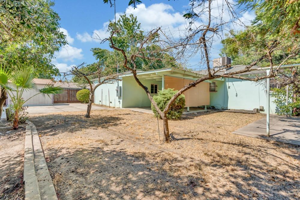 1542 Maplewood Drive