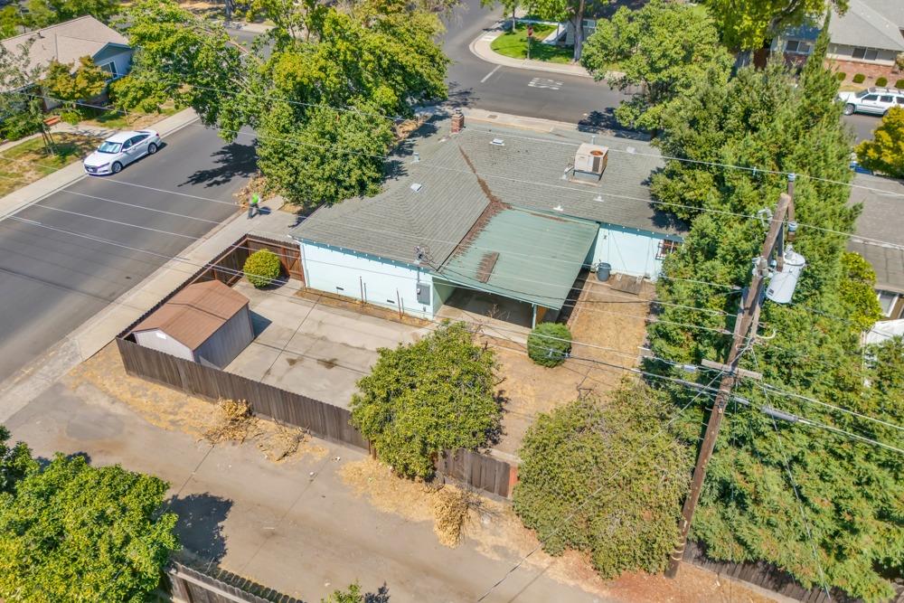 1542 Maplewood Drive