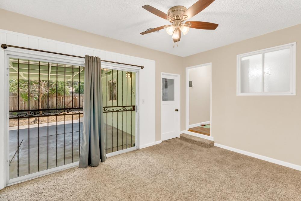 1542 Maplewood Drive