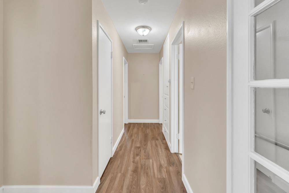 1542 Maplewood Drive