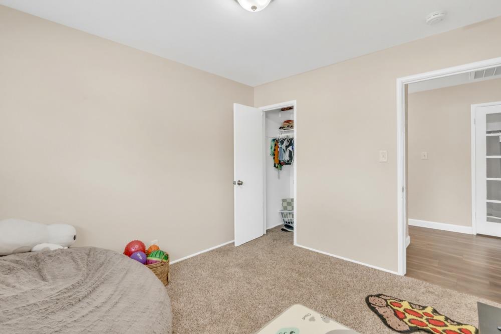 1542 Maplewood Drive