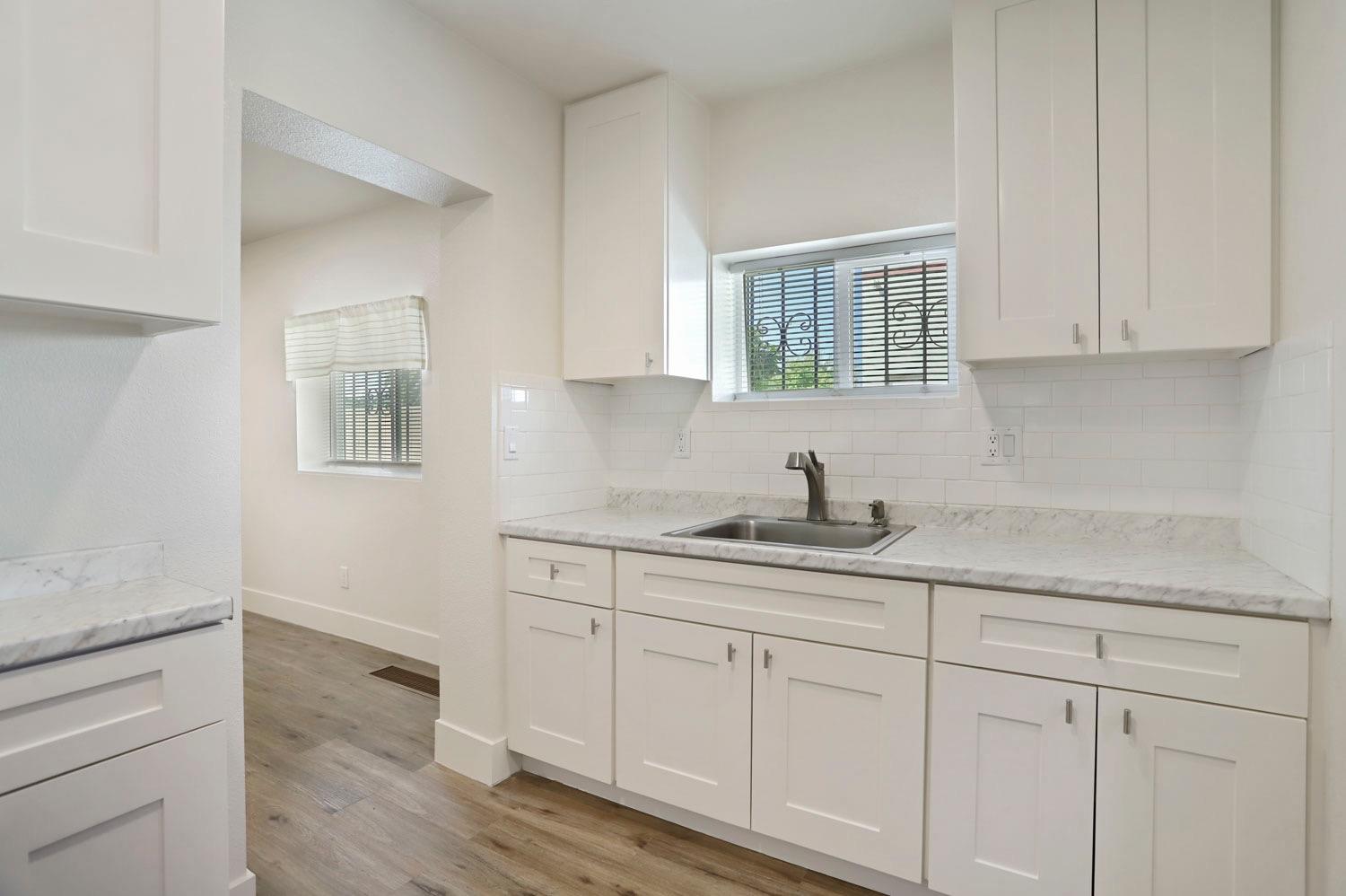 1653 E Lindsay Street