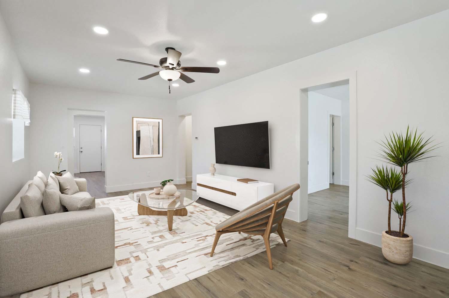 1653 E Lindsay Street