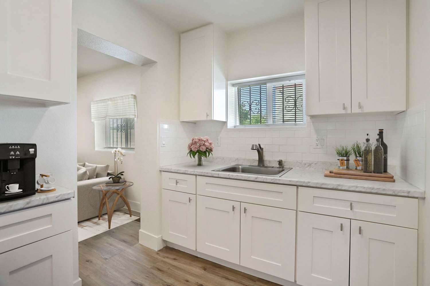 1653 E Lindsay Street