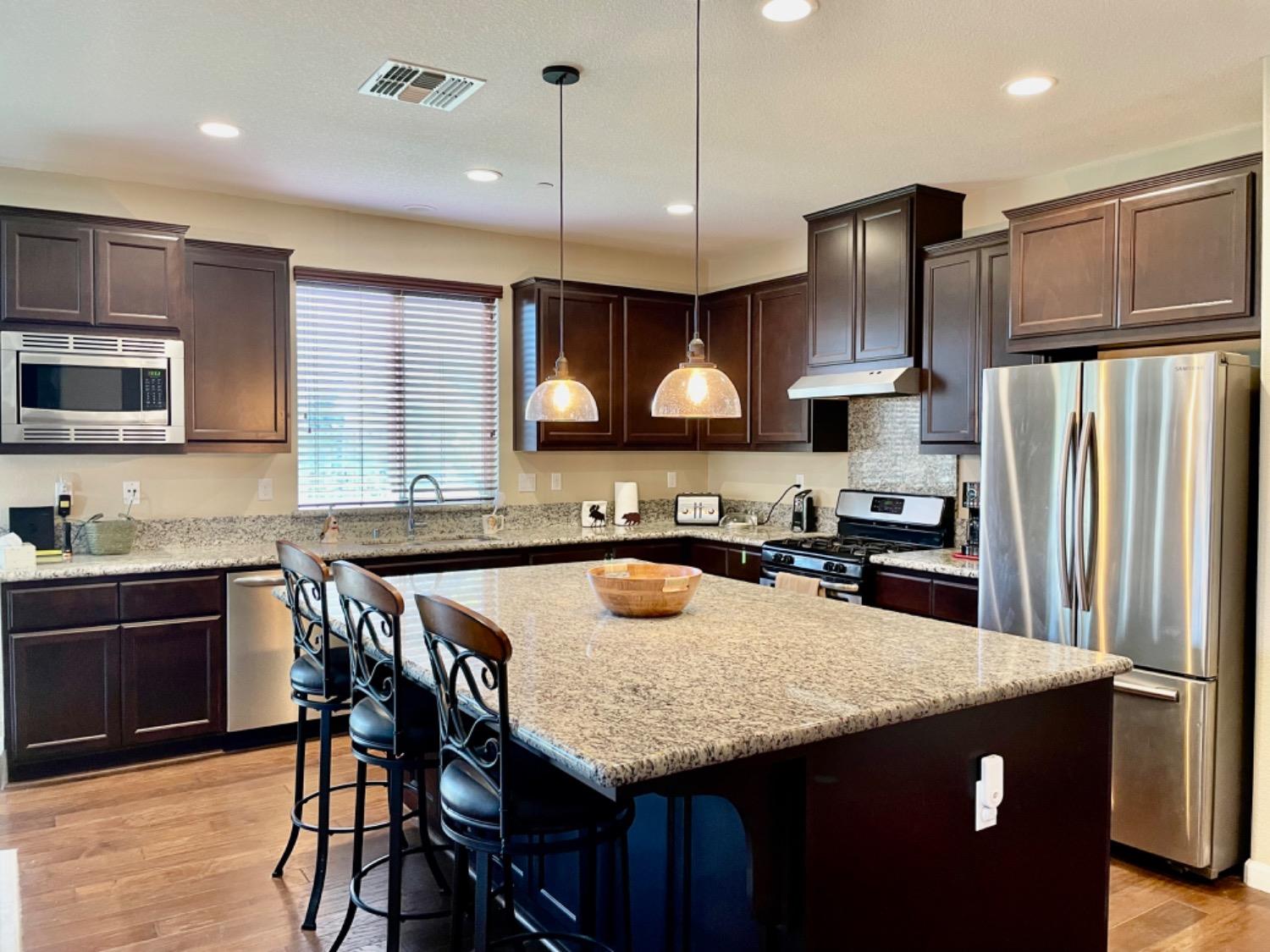 4609 Amaryllis Circle