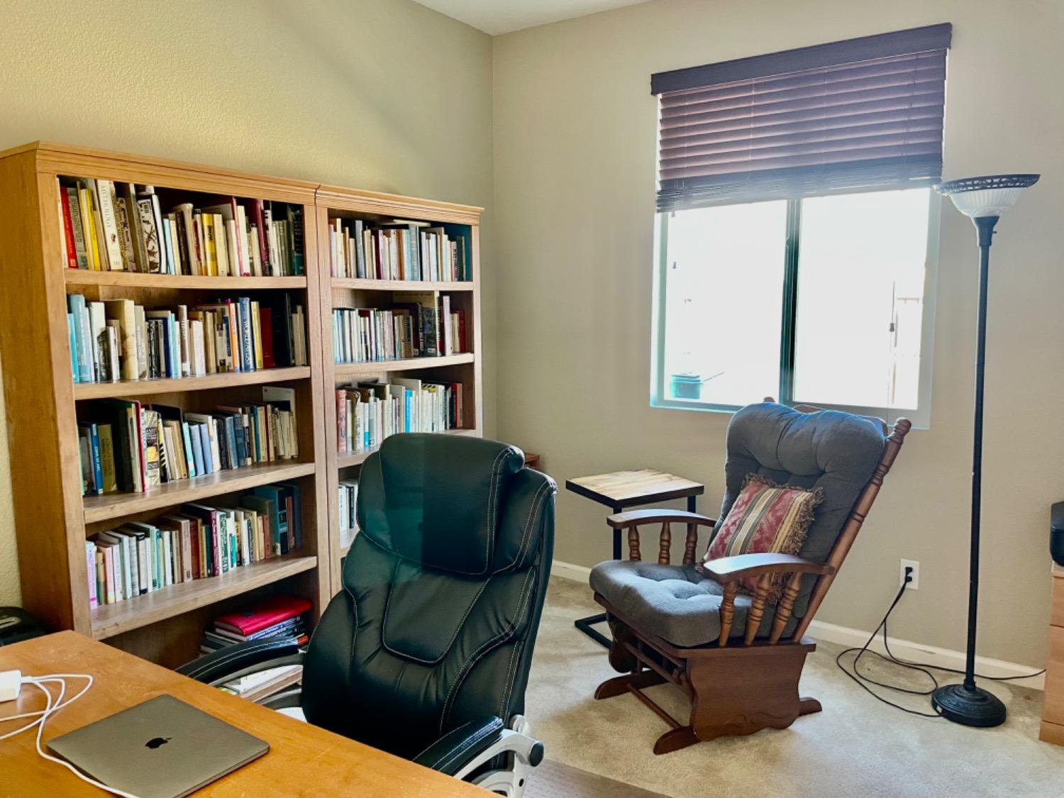 4609 Amaryllis Circle