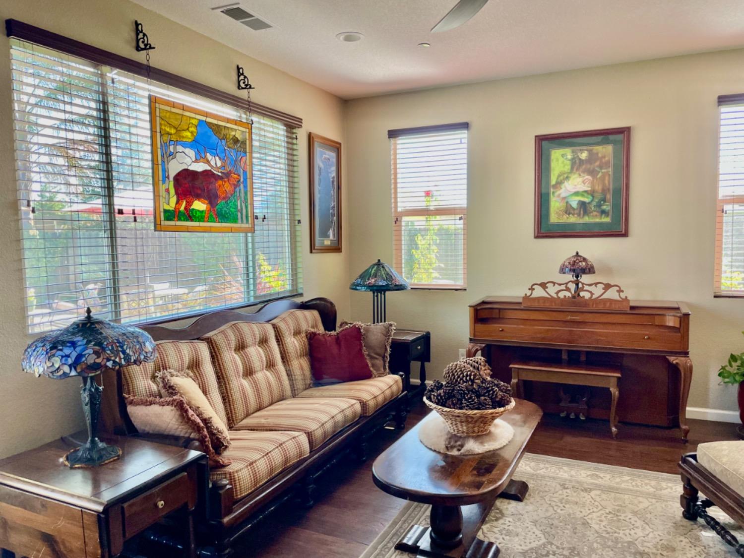 4609 Amaryllis Circle