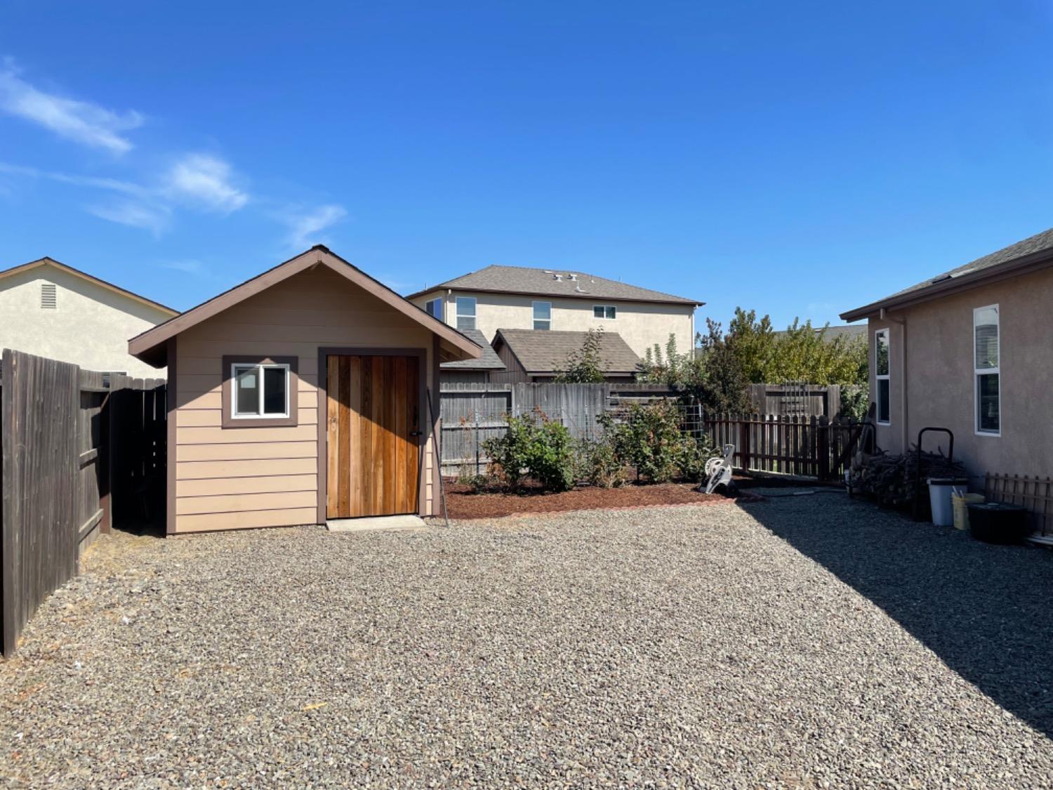 4609 Amaryllis Circle