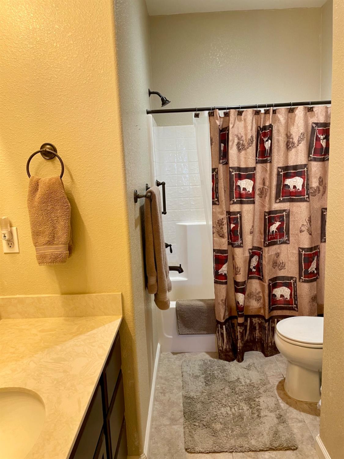 4609 Amaryllis Circle