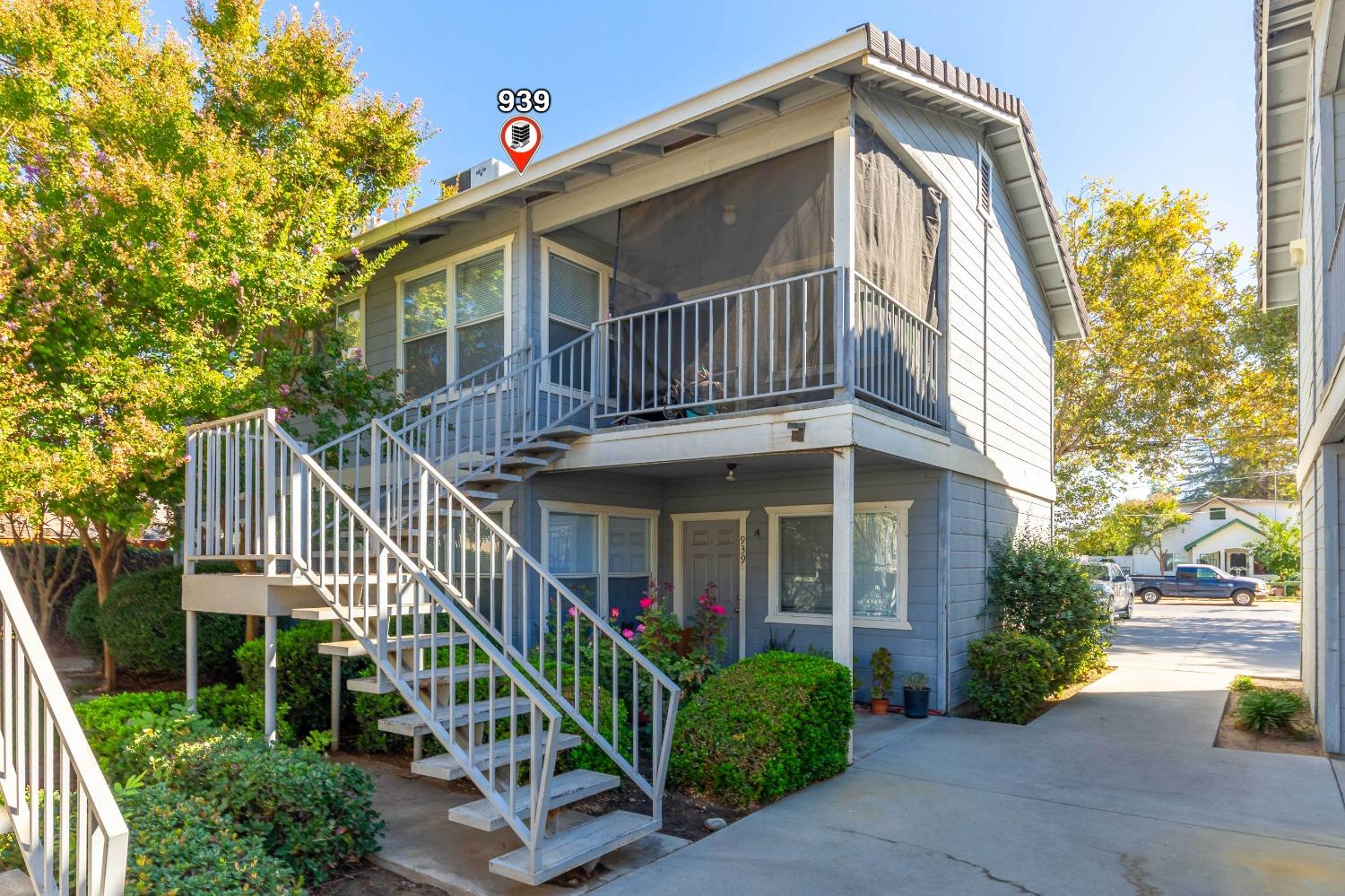 939 N Mitchell Avenue