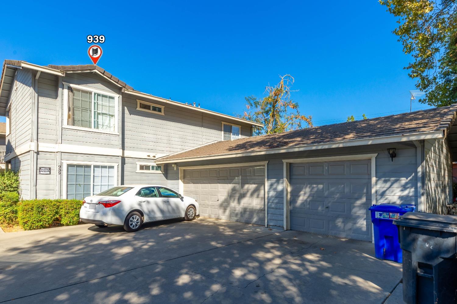 939 N Mitchell Avenue