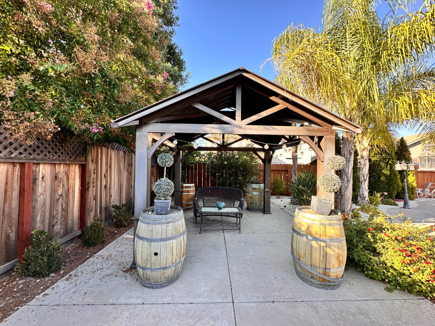 1025 W Springer Drive