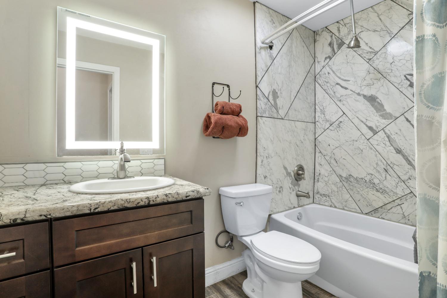 1207 Duck Blind Circle