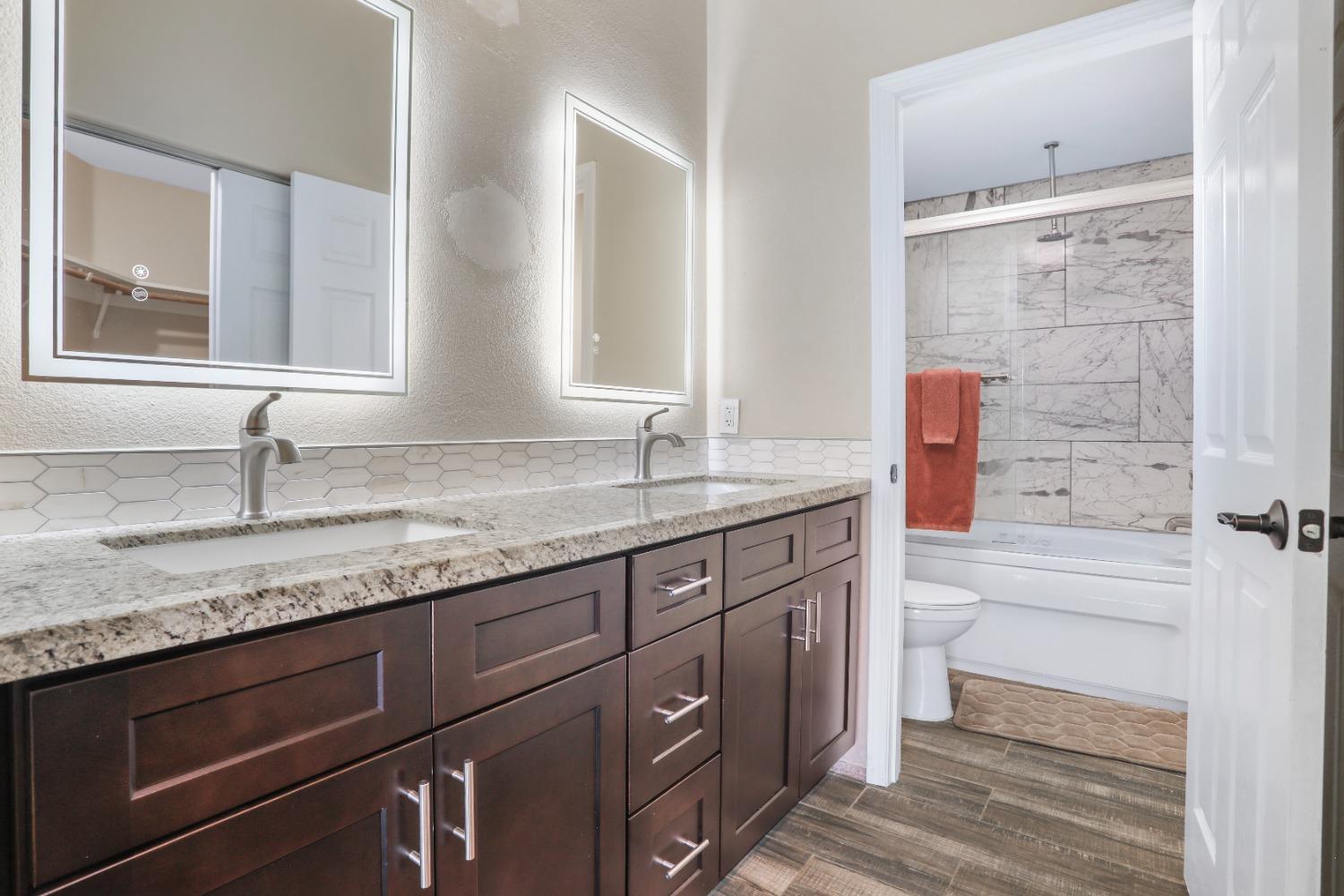 1207 Duck Blind Circle