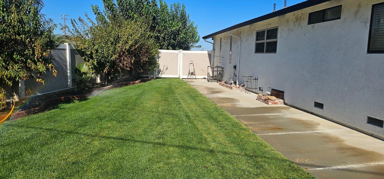 2 Locust Road F1