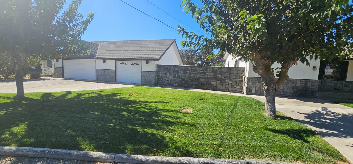 2 Locust Road F1