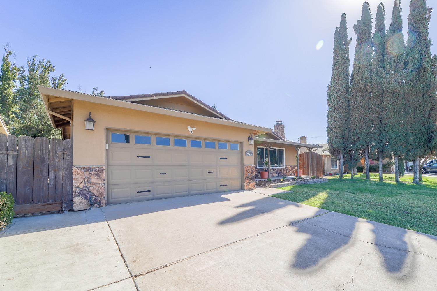 7538 Jade Lane