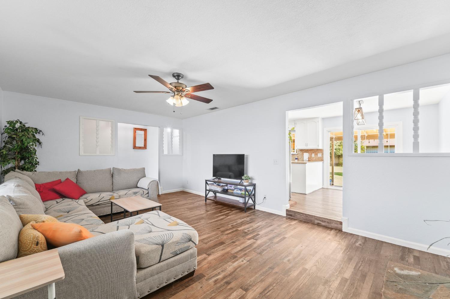 7538 Jade Lane