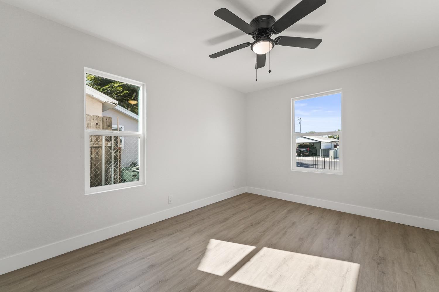 1952 Hollister Street