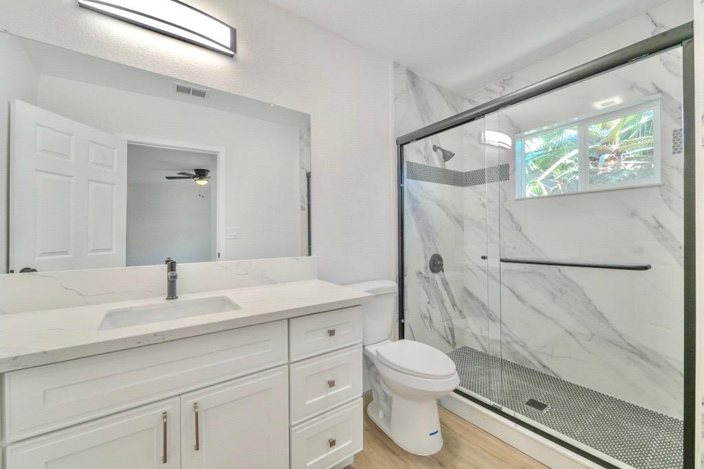 1952 Hollister Street